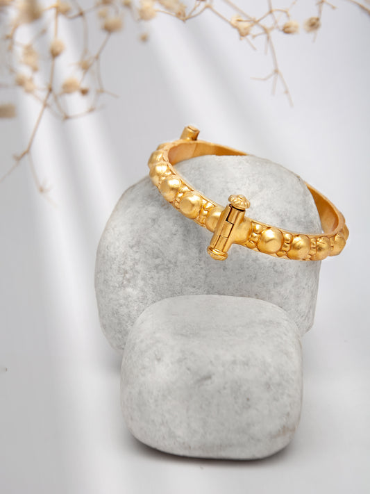 Golden Rawa Elegance: 925 Silver Gold Plated Classic Bangle