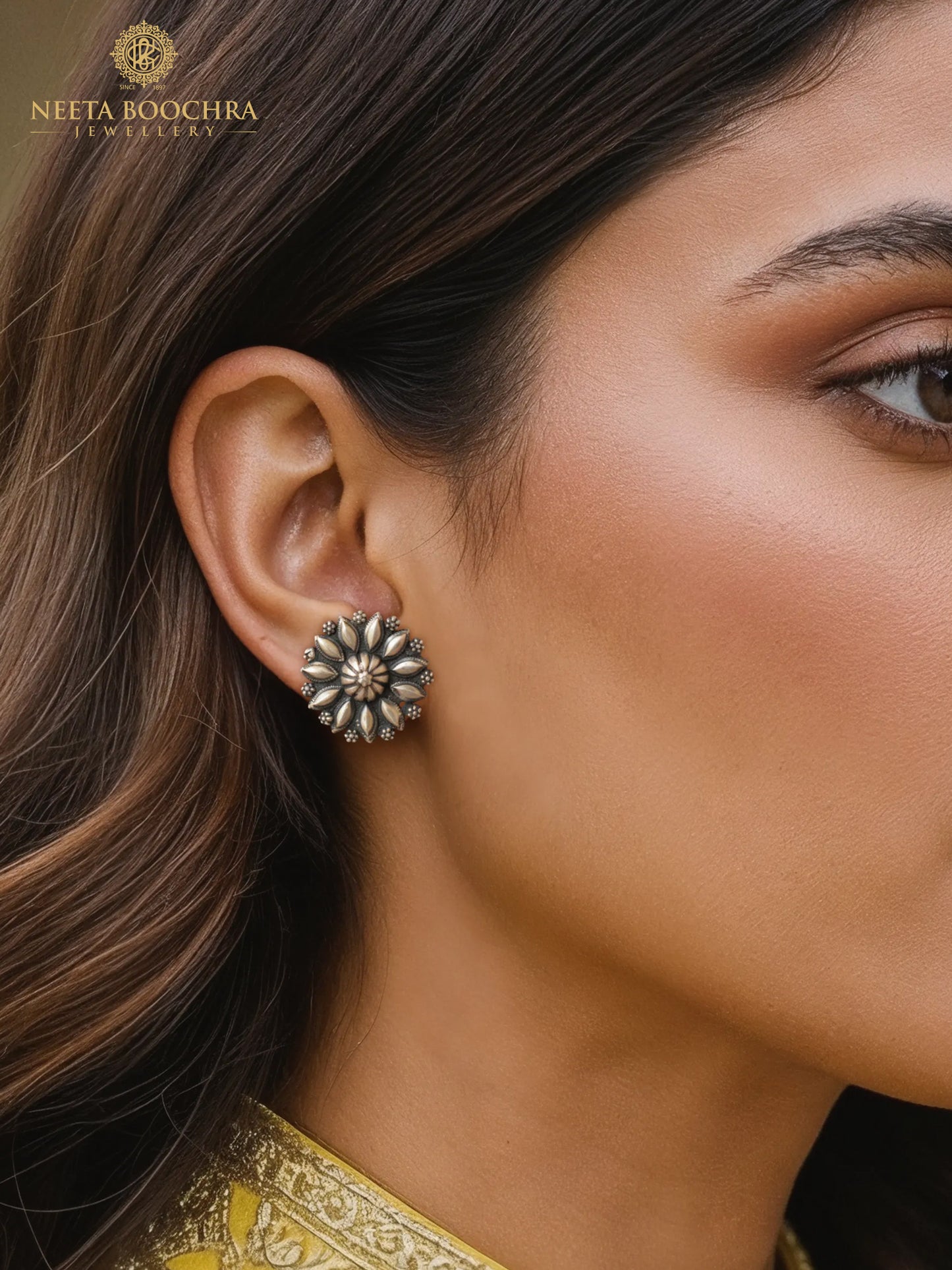 Nitya 925 Silver Sunflower Earrings