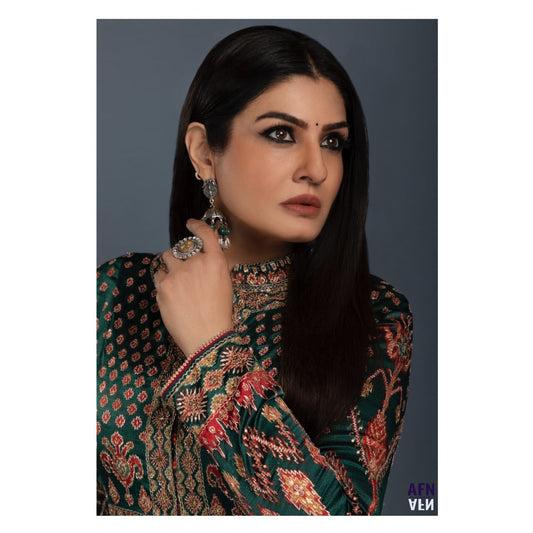 Raveena Tandon Handpainted Adjustable Ring