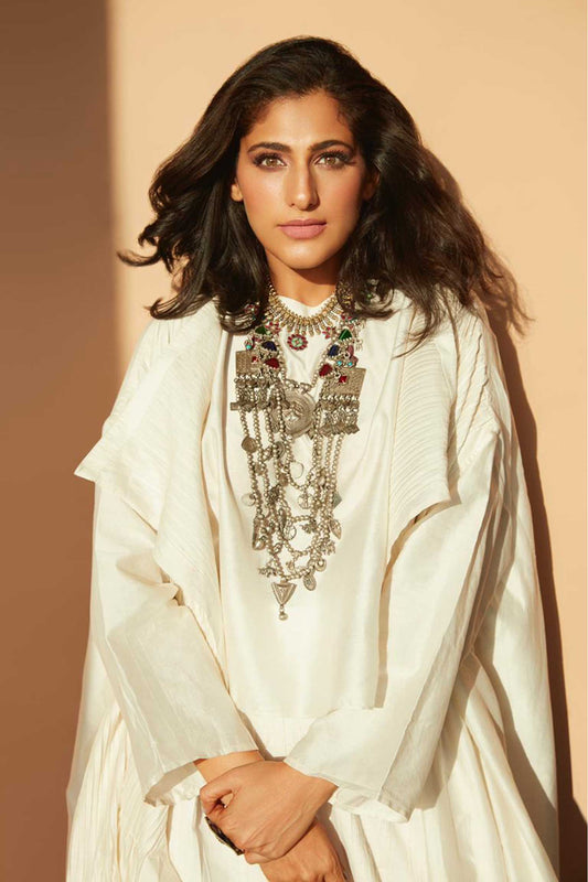 Kubbra Sait in Subhaga collection of Neeta Boochra Jewelry