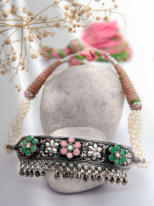 Silver Fusion Floral Kundan Choker with Pearl