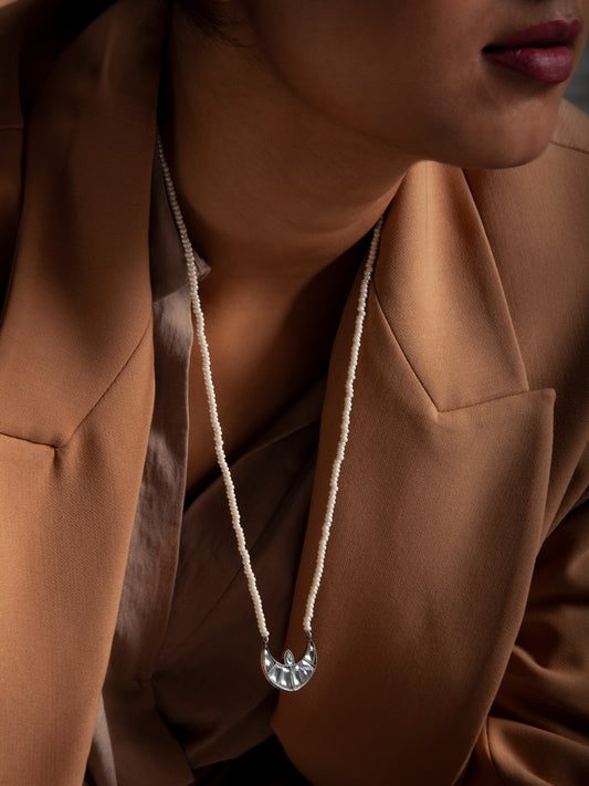 Silver Chaand Kundan Necklace with Pearl