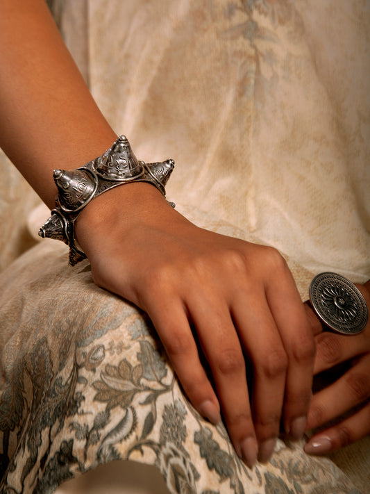 925 Sterling Silver Hare Rama Hare Krishna Bangle