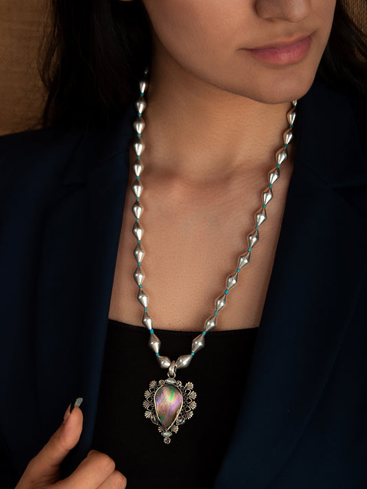 925 Sterling Silver Dholki Beaded Necklace With Pear Shaped Mother of Pearl Gemstone