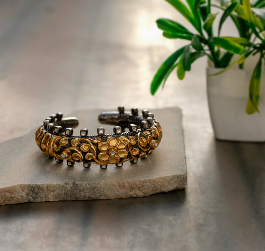 NB Signature Dual Tone Adjustable Cuff