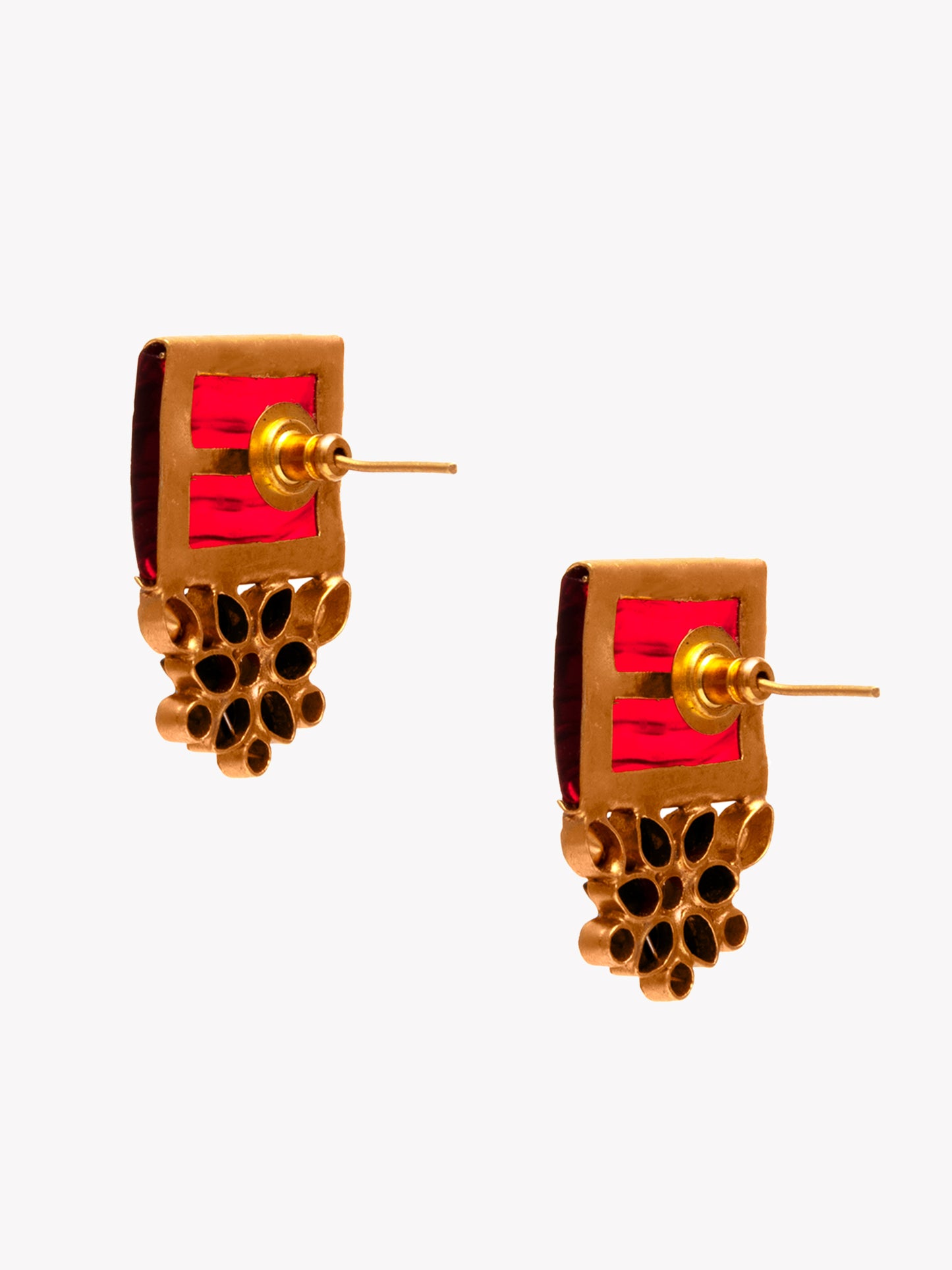 Svarnam Moissanite Red Carved Stone Studs