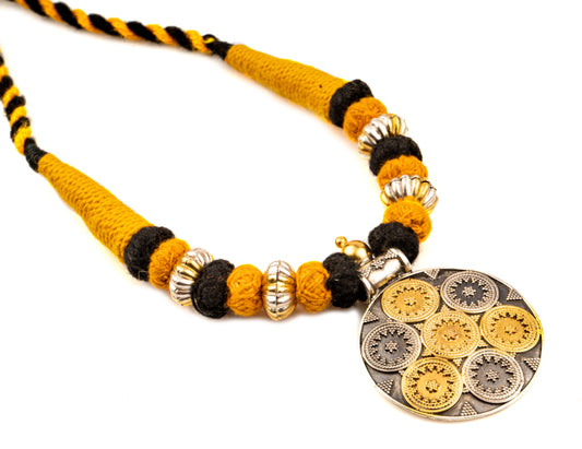 925 Sterling Silver Two Tone Fine Rawa Work Necklace with Kundan Floral Motif