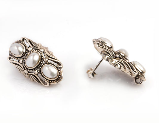 925 Sterling Silver Rawa Studs with Pearls