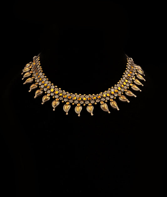 925 Sterling Silver Two Tone Fine Glass Work Paisley Necklace