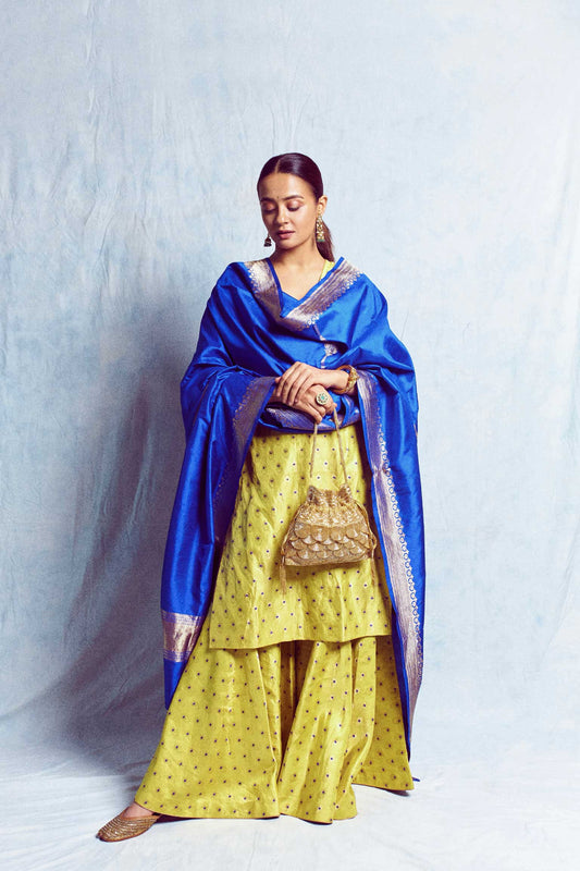 Surveen Chawla in Jhankar collection of Neeta Boochra Jewelry