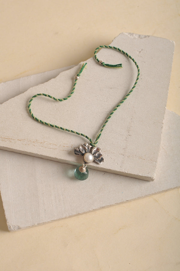The Moti Rakhi alternate