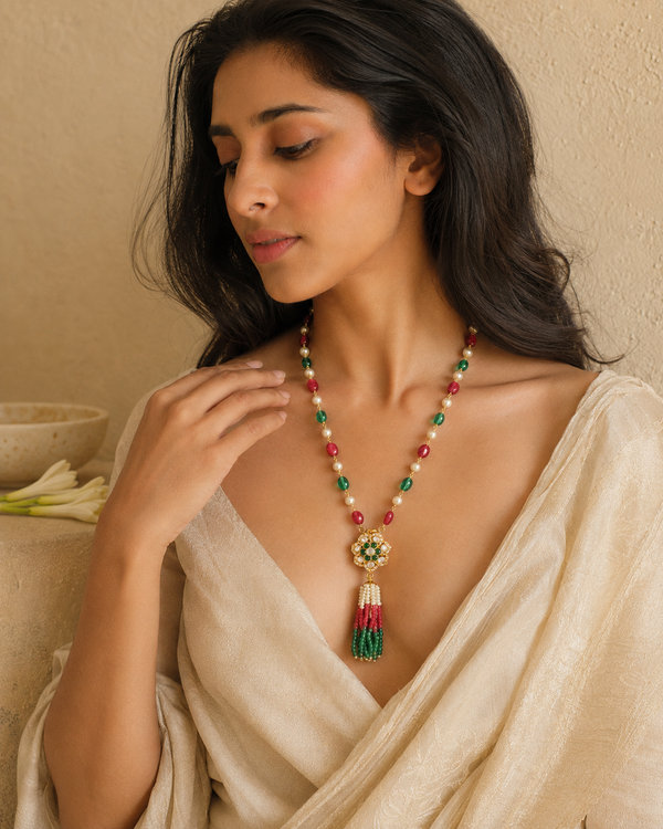The Navratan Lariat alternate