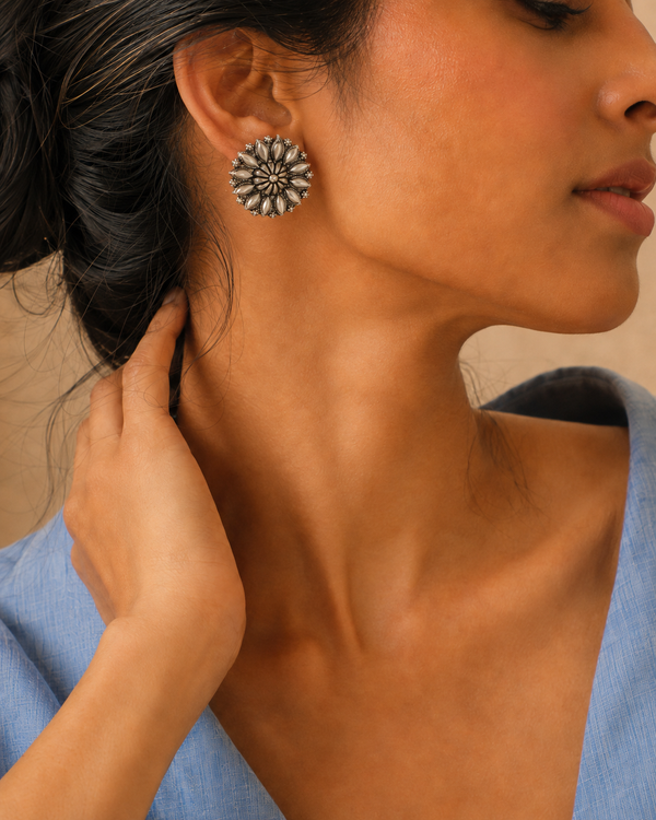 Nitya 925 Silver Sunflower Earrings