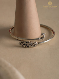 The Mor Bangle view 1