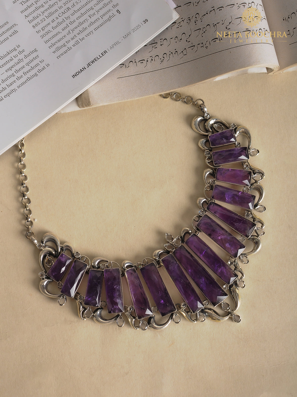 The Amethyste Set view 2