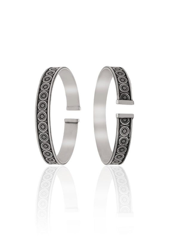 The Rawa Bangle alternate