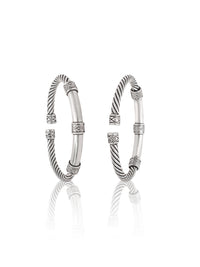 The Jaal Cuff view 2