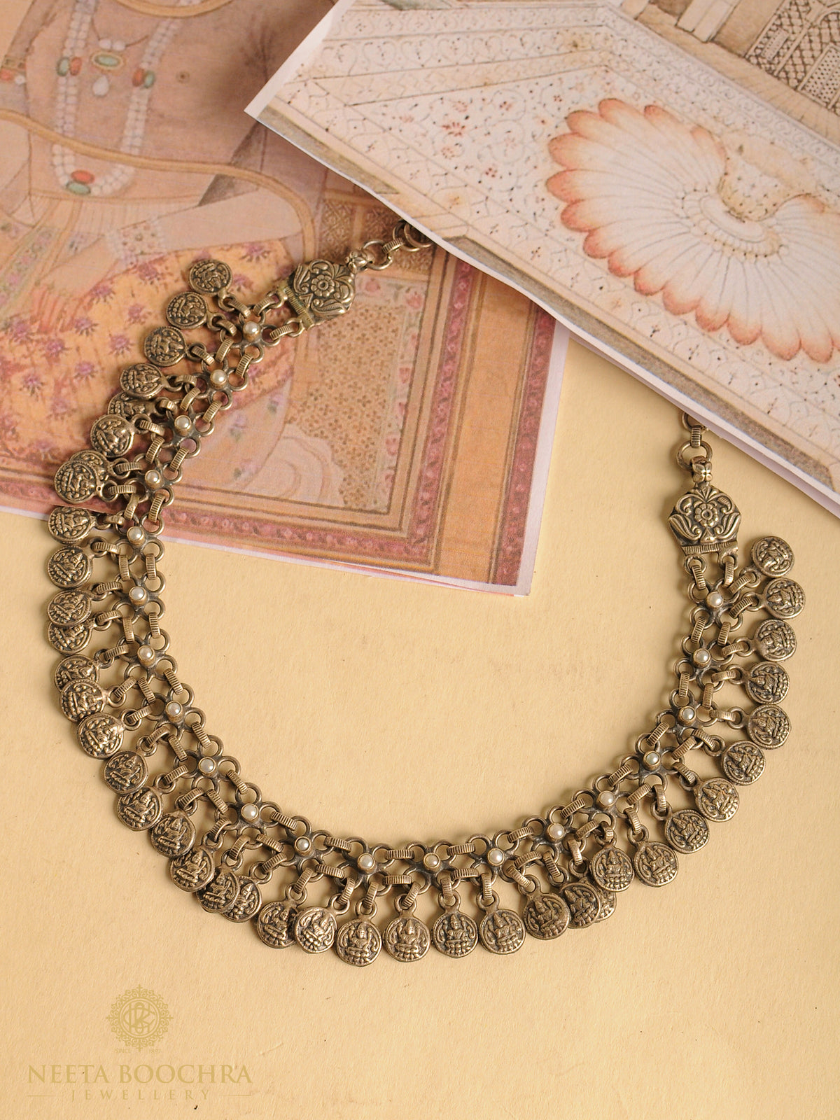 The Sikka Choker view 2