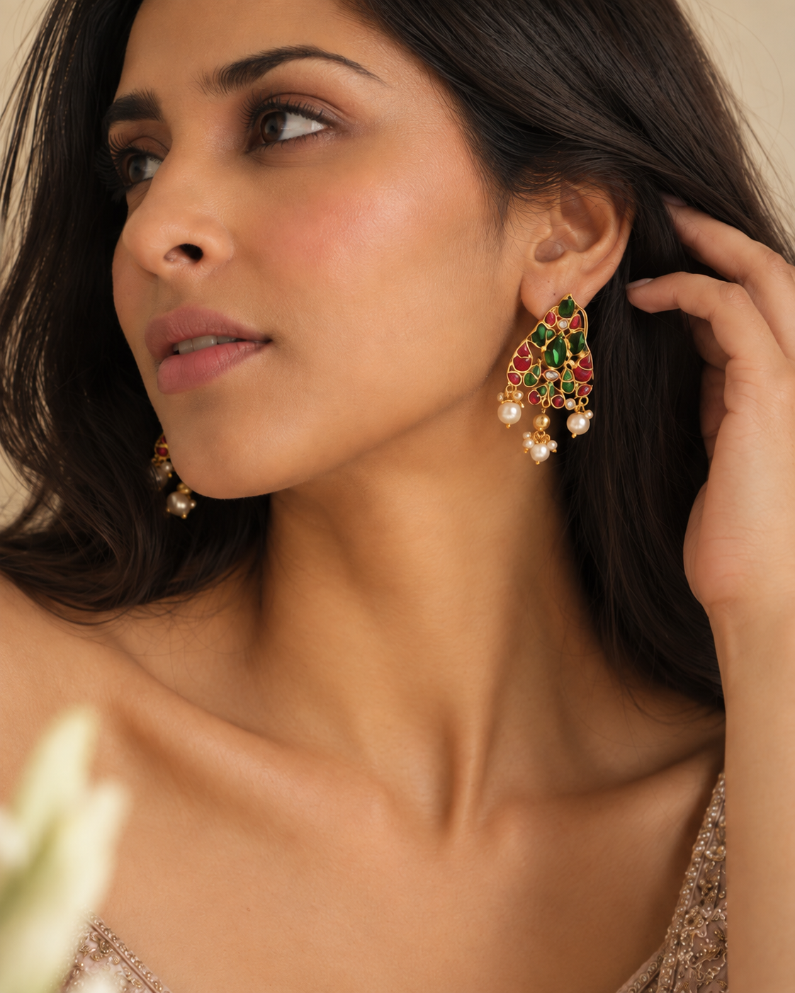 The Panna Patta Studs view 3