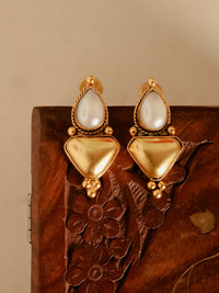 The Dvitiya view 6