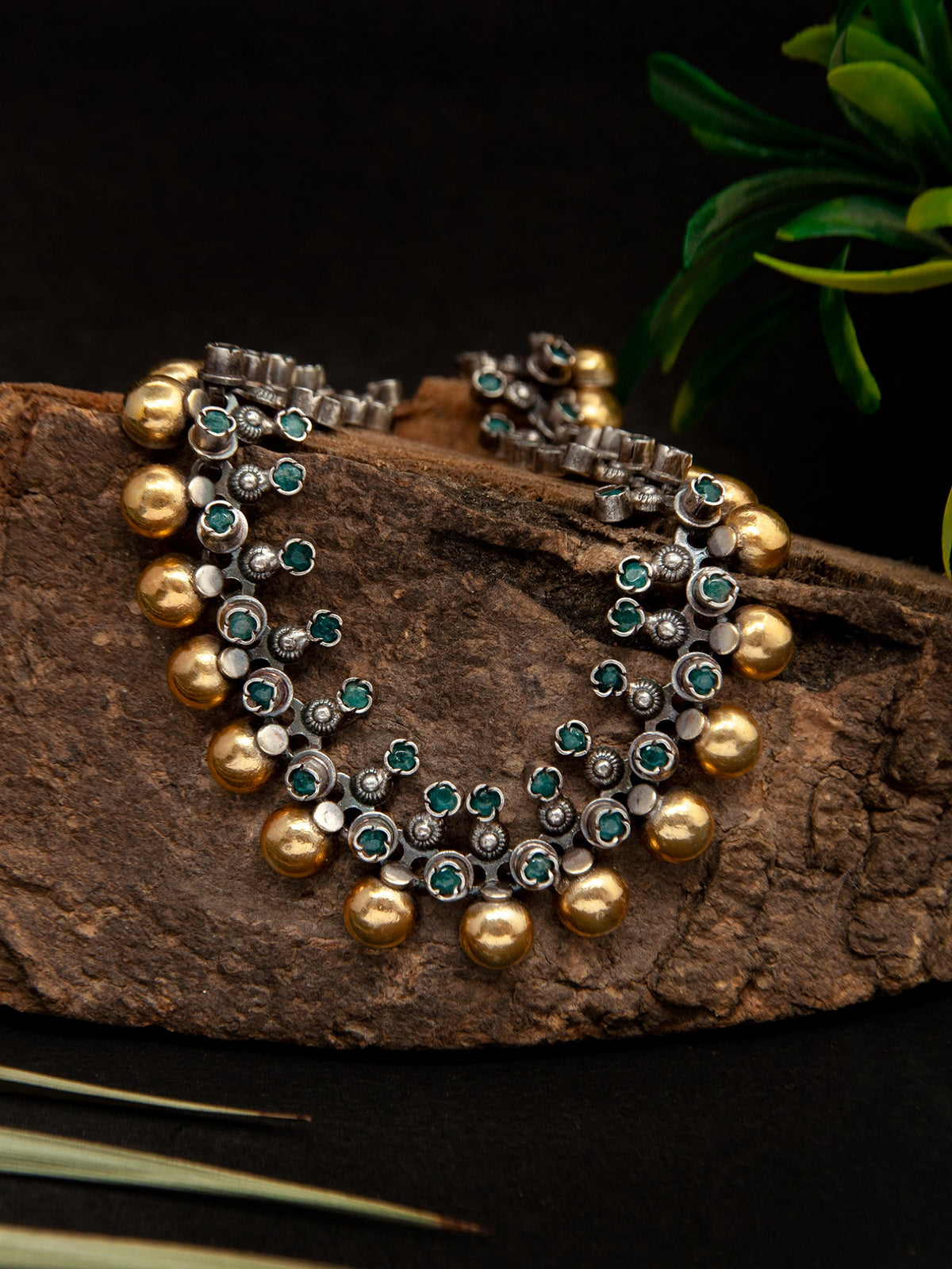 Green Tribal Elegance: 925 Silver Classic Two Tone Necklace with Green Onyx Gemstone view 1