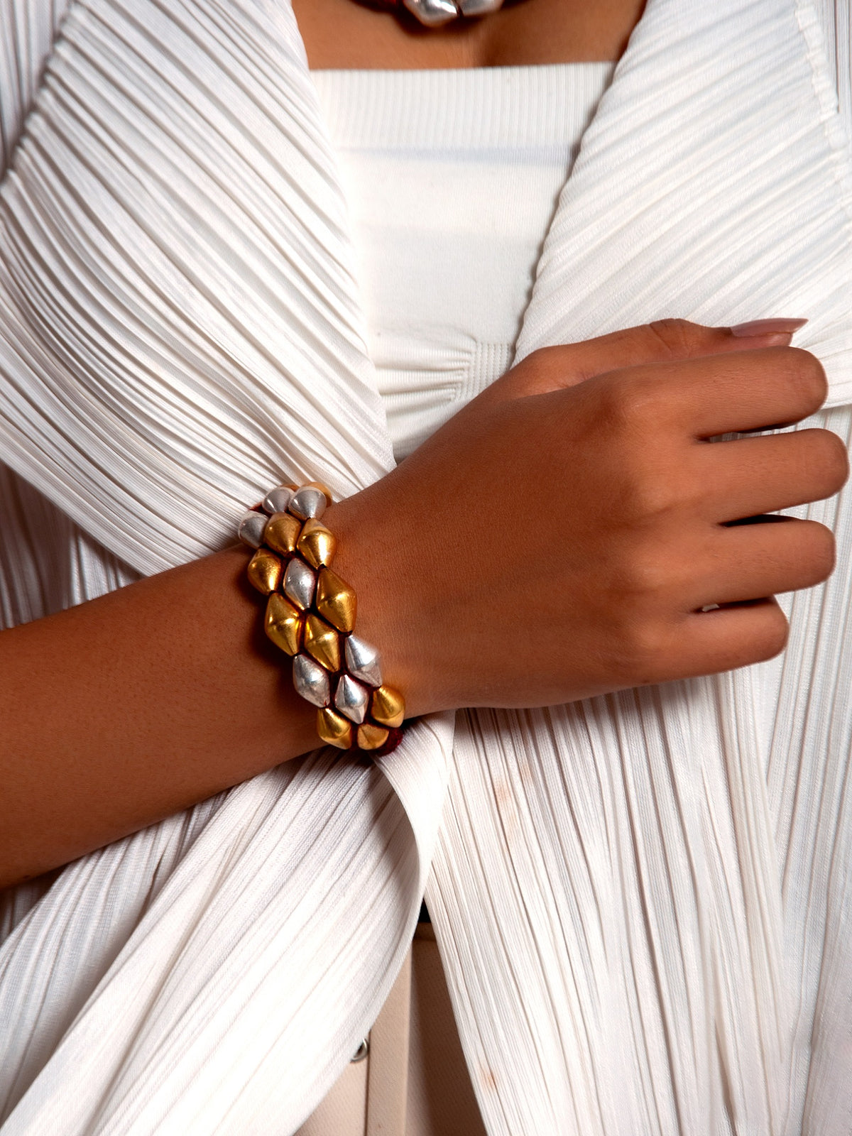 Dual-Tone Dholki Delight: 925 Silver Two Tone Bracelet view 4