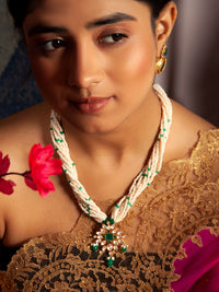Verdant Luminescence: 925 Silver Gold Plated Moissanite Necklace with Green Onyx and Pearl Beads view 4