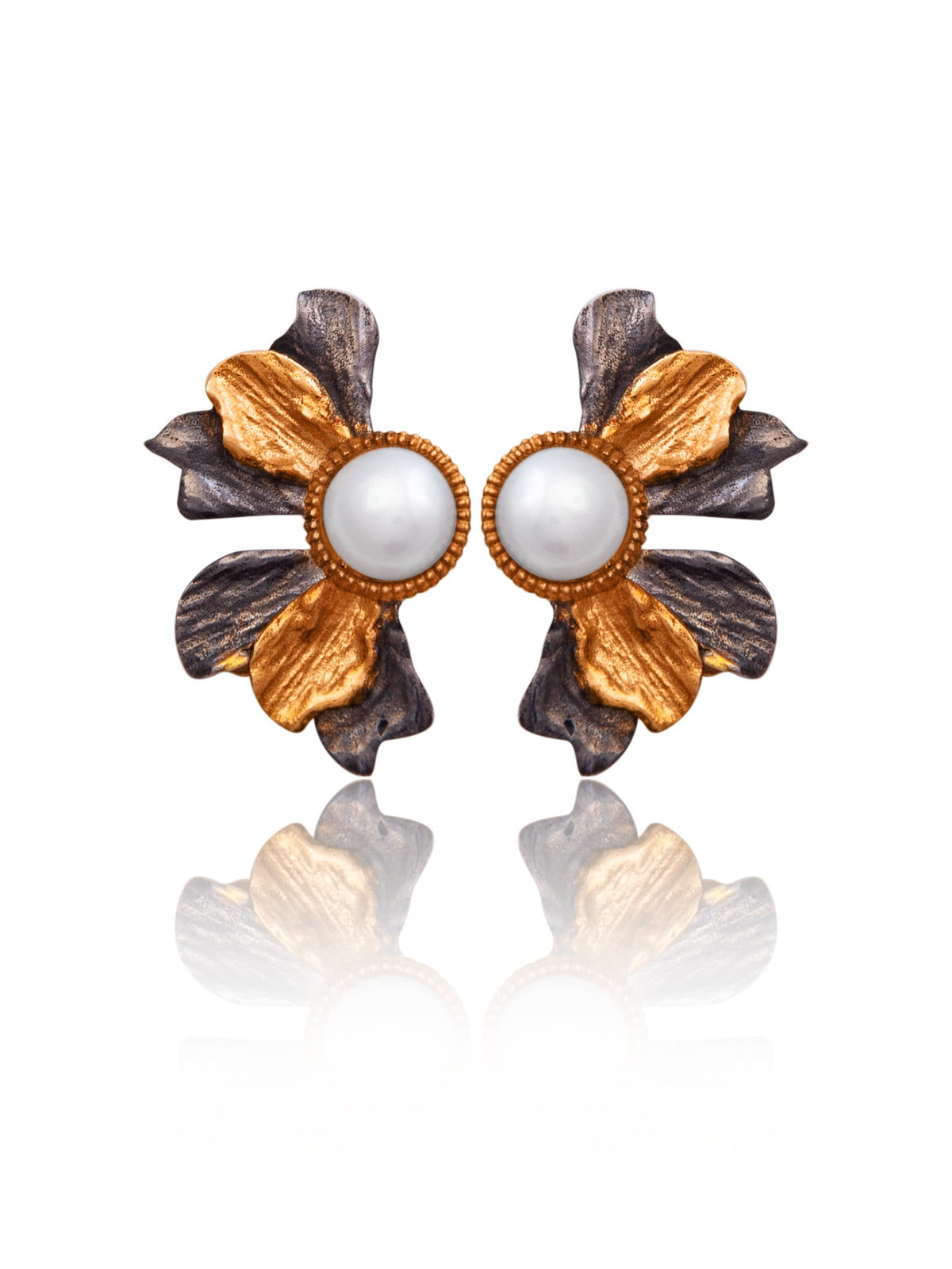 Leafy Pearl Earrings view 3