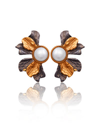 Leafy Pearl Earrings view 3