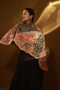 Huma Qureshi for Anamika Khanna view 3
