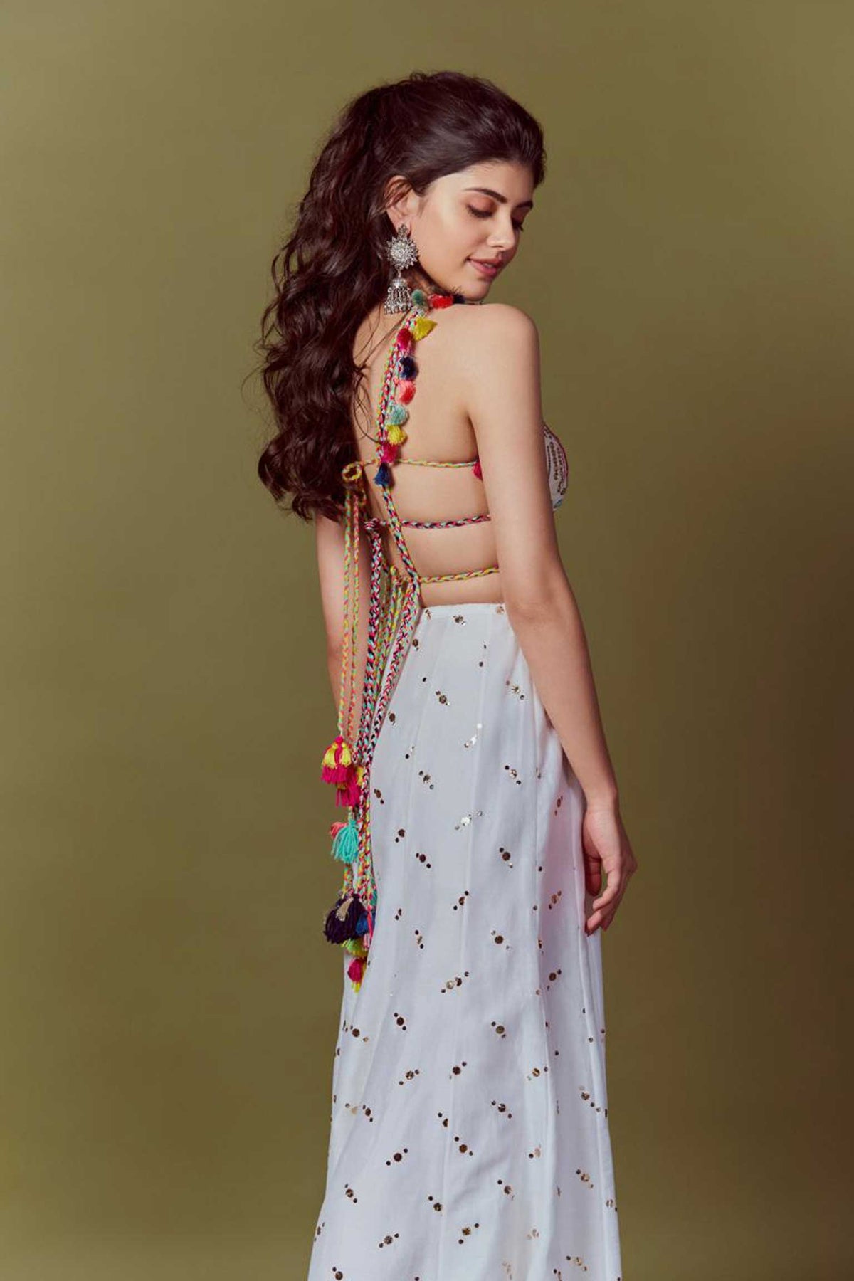 Neeta Boochra Jewelry to make Sanjana Sanghi luminous view 3