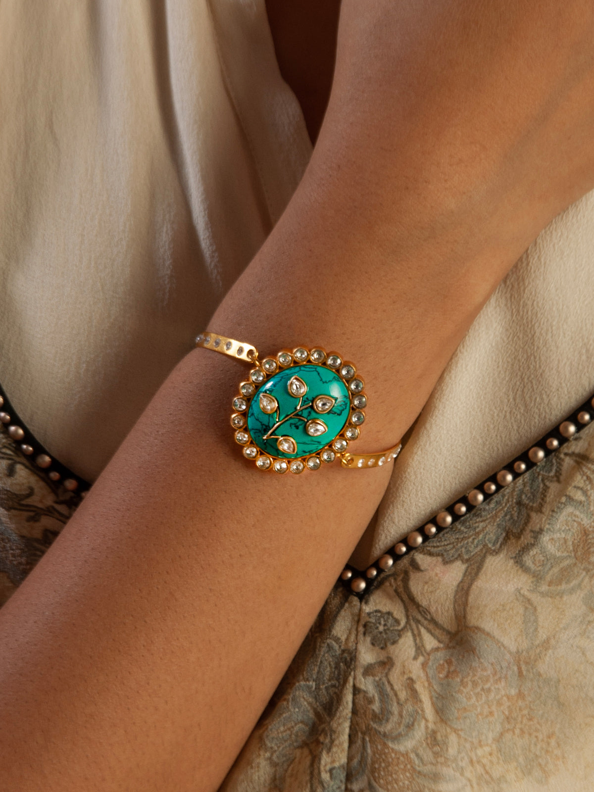 Svarnim Festive Lightweight Bracelet view 1