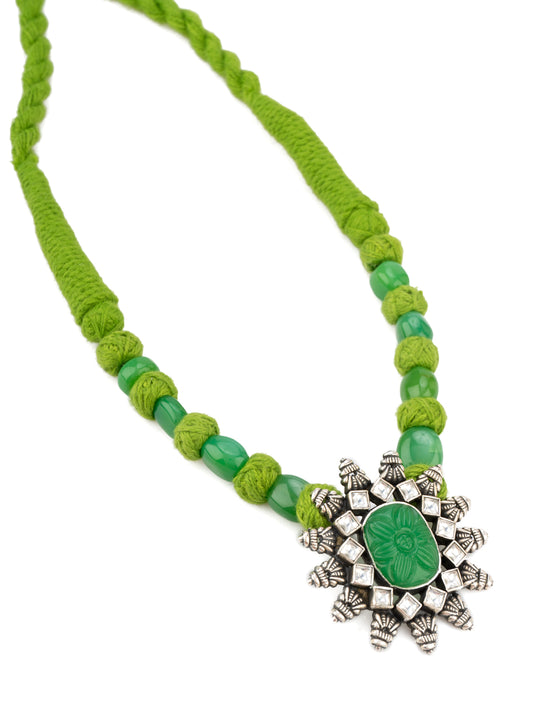 Green Carved Stone Necklace with Kundan