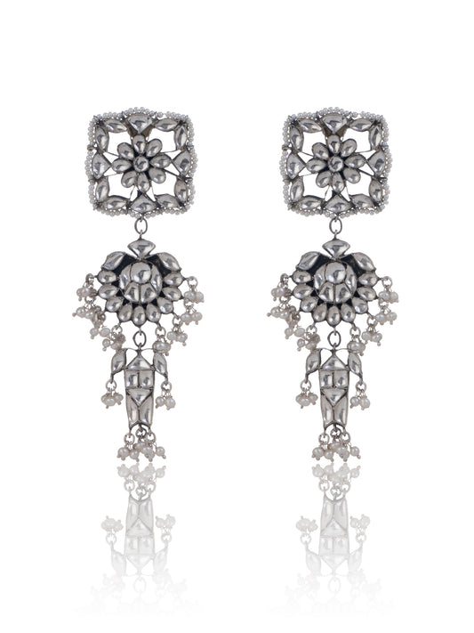 Kundan Fish Motif Earrings