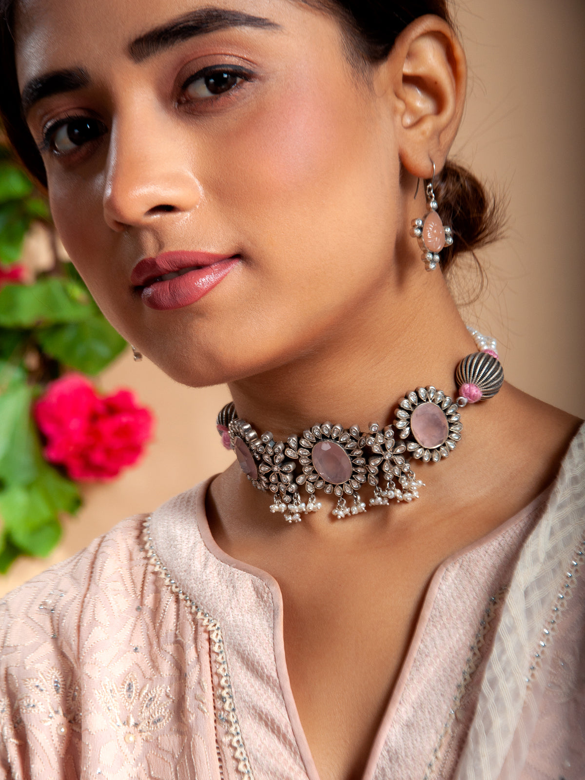 Silver Rose Quartz Kundan Choker with Pearl view 4