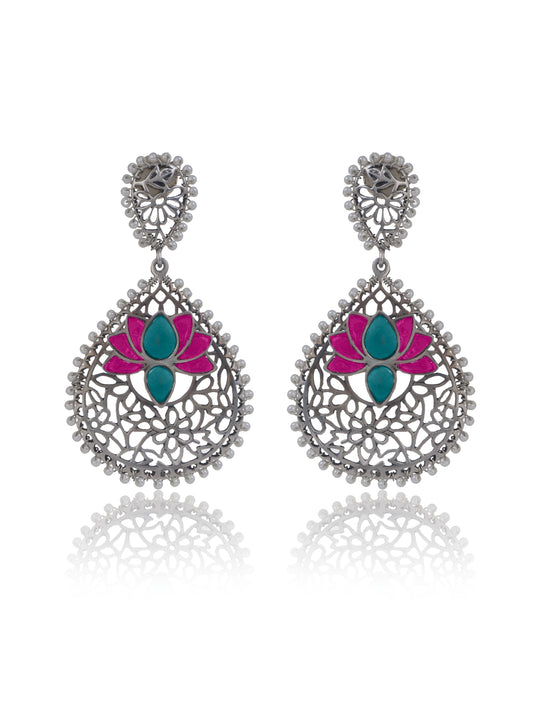 Mesh Earring with Lotus Motif