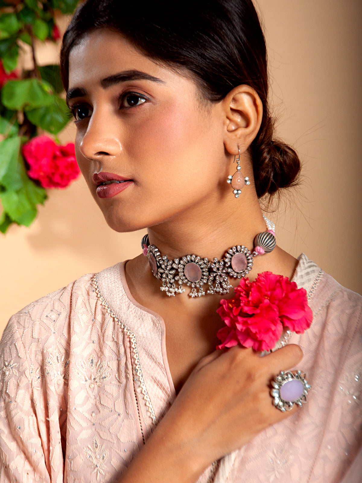 Silver Rose Quartz Kundan Choker with Pearl view 3