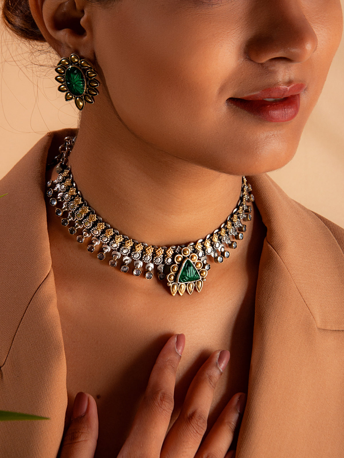 Svarnam Green Onyx Short Necklace view 8