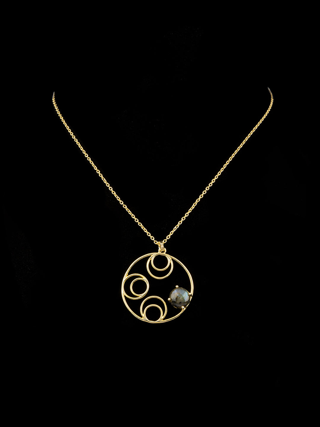 Gold Plated Circular Necklace with Labradorite Gemstone