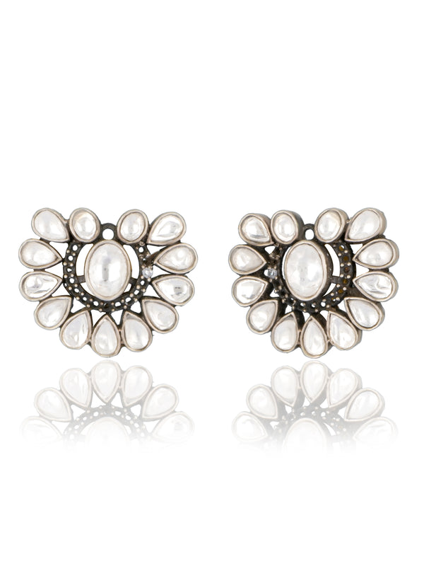 Small Pearl Studs