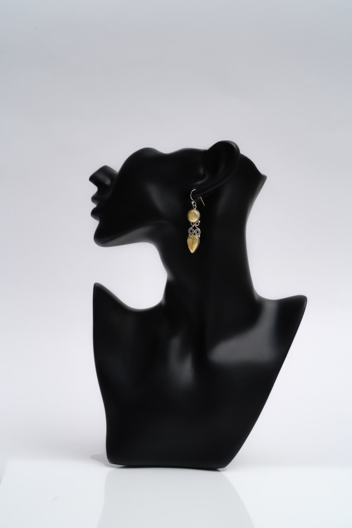 925 Silver Two Tone Earrings with Pearls and Kundan view 3