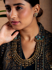 Svarnam Statement Kundan Necklace view 2