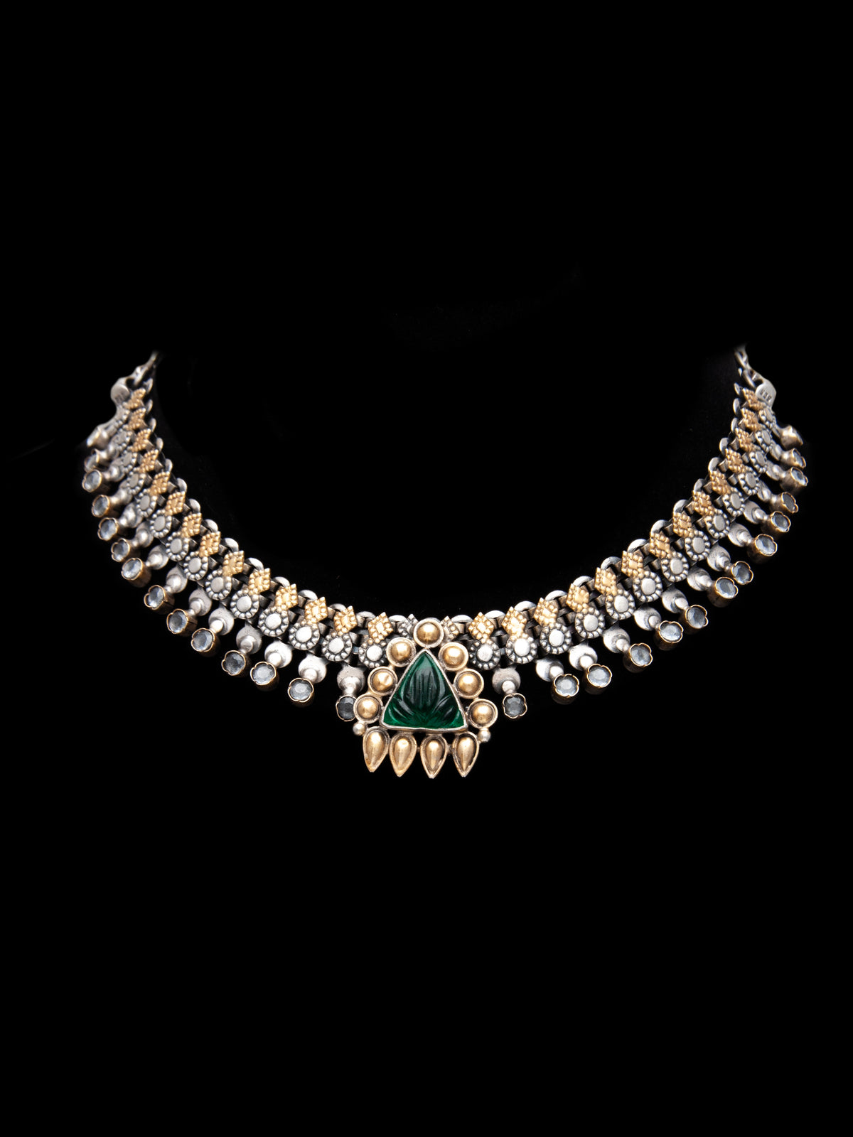 Svarnam Green Onyx Short Necklace view 3