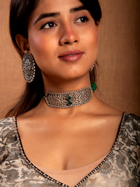 Silver Green Onyx Choker with Gold Zari view 4