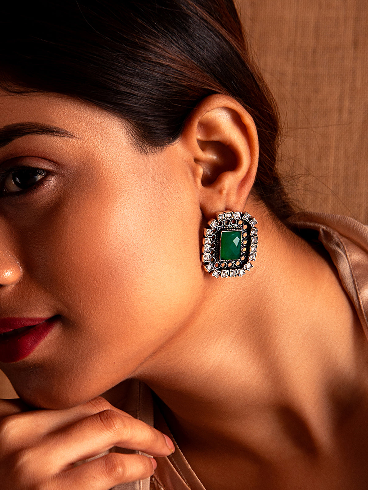 Silver Green Onyx Studs with Kundan view 1
