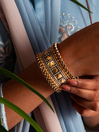Kalbeliya Gold Hand Embossing Bangle view 4