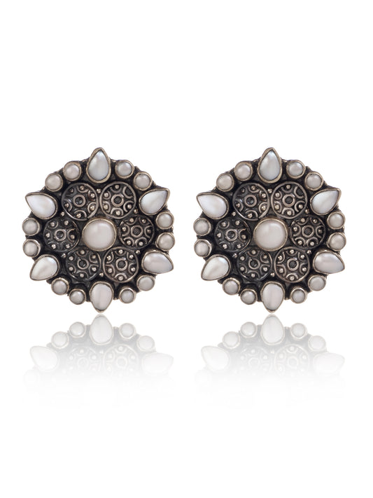 Rawa Pearl Studs