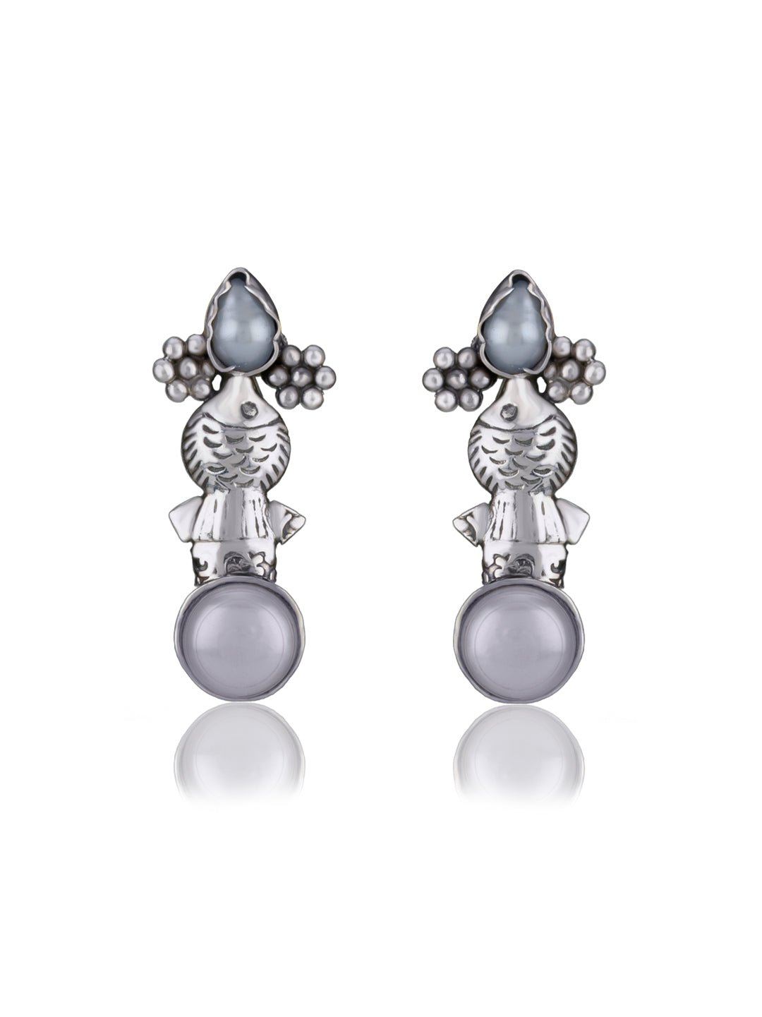 Fish Studs with Pearl view 1
