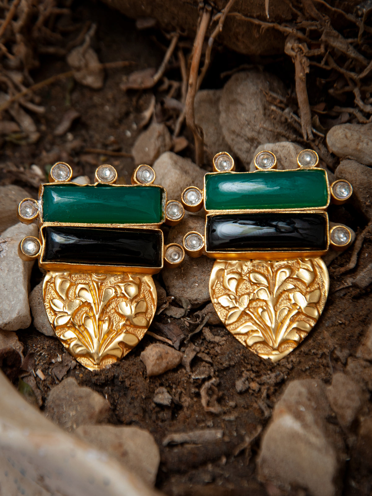 925 Sterling Silver Embossing Kundan  Earrings with Green and Black Onyx view 2