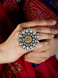 925 Sterling Silver Two Tone 22K Gold Plated Ring With White Kundan view 1